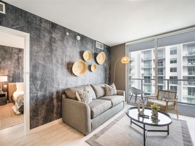 Продажа квартиры #S-1016 - фото 5838700