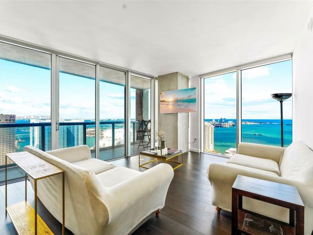 Продажа квартиры #4502 - фото 5839764