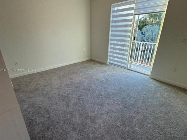 Дом в аренду по адресу 635 SE 13th St Cir . - фото 5838972