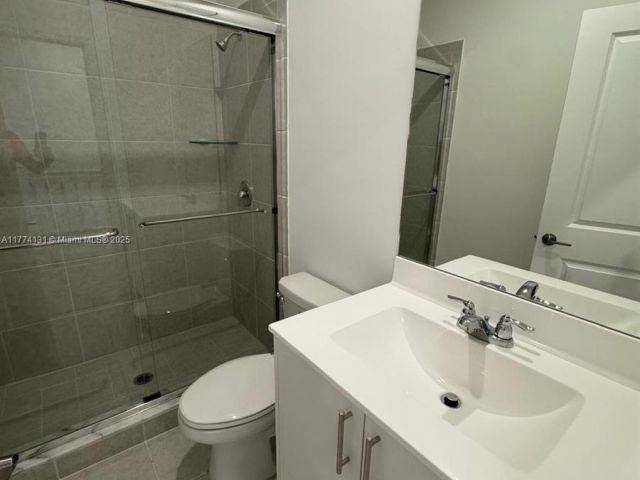 Дом в аренду по адресу 635 SE 13th St Cir . - фото 5838975