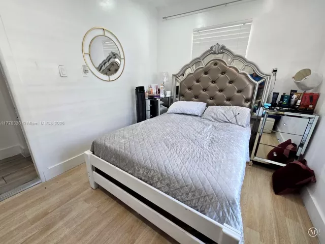 Продажа дома по адресу 1011 NW 64th St - фото 5837430