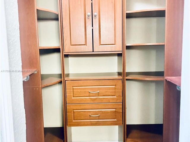 Продажа дома по адресу 15016 SW 139TH PL - фото 5839781