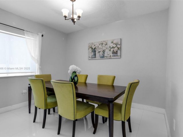 Продажа дома по адресу 5161 SW 159th Ct - фото 5843667