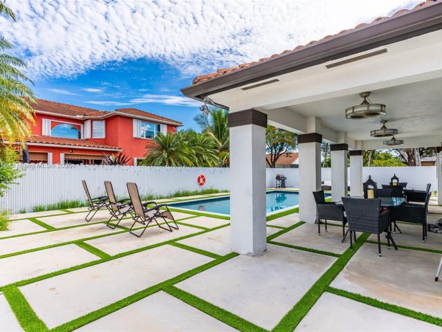 Продажа дома по адресу 5161 SW 159th Ct - фото 5843676