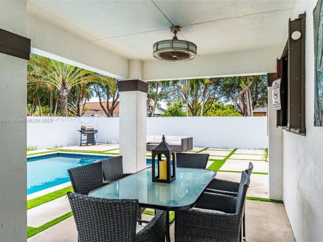 Продажа дома по адресу 5161 SW 159th Ct - фото 5843677