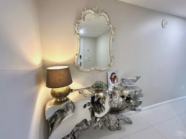 Продажа квартиры #4408 - фото 6600673