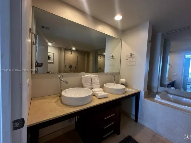 Продажа квартиры #4408 - фото 6600664