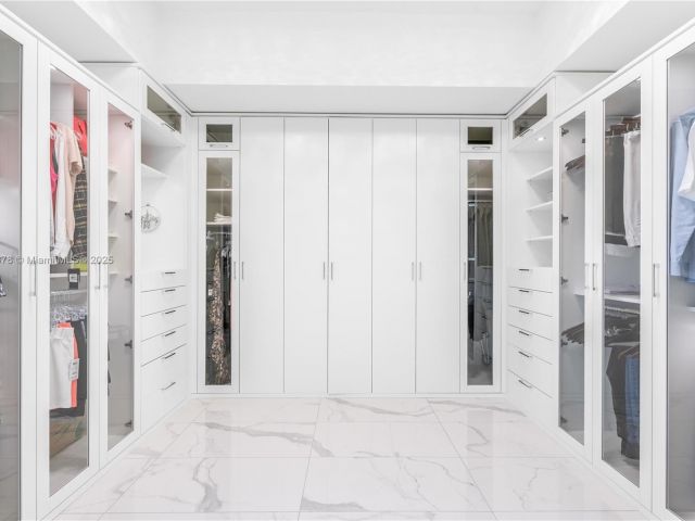 Продажа квартиры #704 - фото 5850805