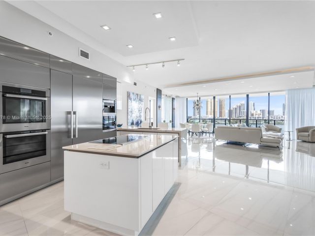 Продажа квартиры #704 - фото 5850810