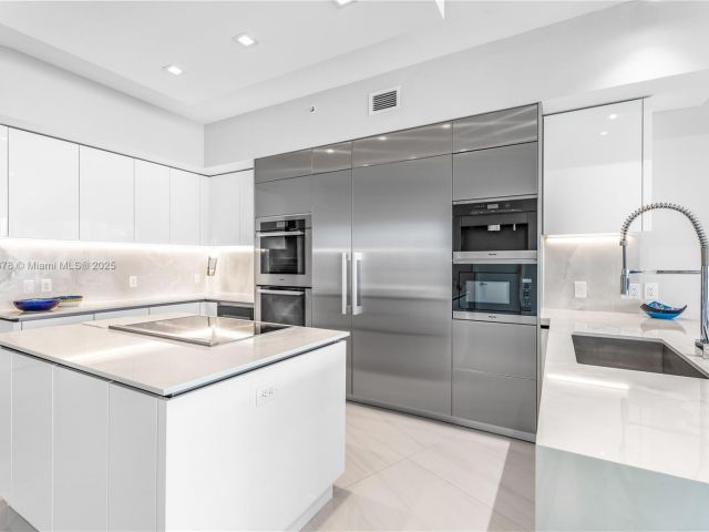 Продажа квартиры #704 - фото 5850811