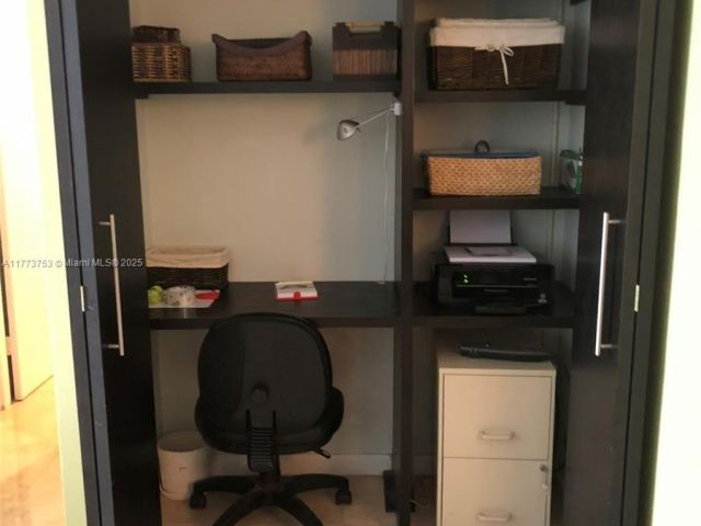 Продажа квартиры # - фото 5848851