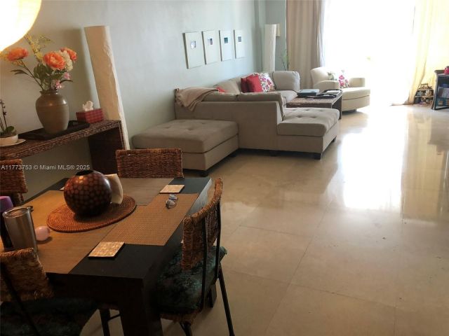 Продажа квартиры # - фото 7440315