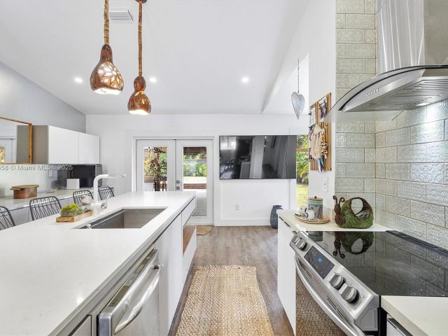 Продажа дома по адресу 266 NE 117th St - фото 5846020