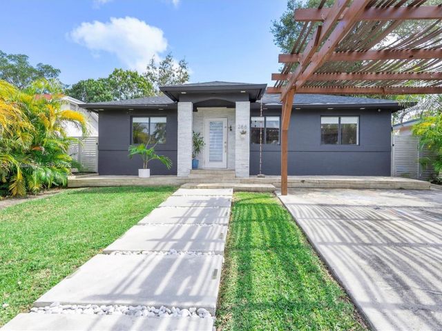 Продажа дома по адресу 266 NE 117th St - фото 5846030