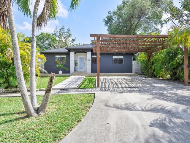 Продажа дома по адресу 266 NE 117th St - фото 5846032