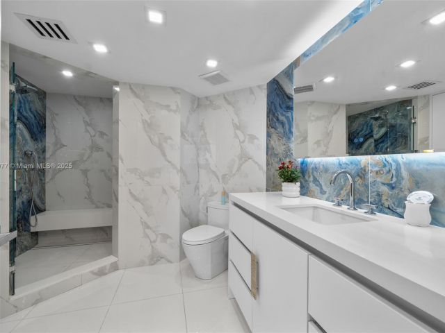 Продажа квартиры #703 - фото 5854335