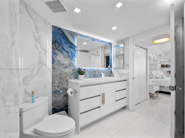 Продажа квартиры #703 - фото 5854338