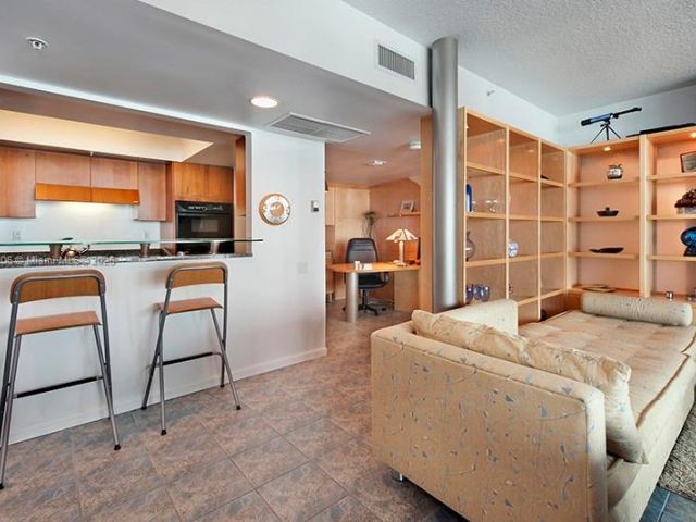 Продажа квартиры #705 - фото 5854548