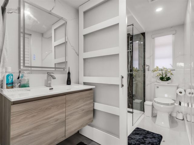 Продажа дома по адресу 8775 Park Blvd 111 - фото 5850651