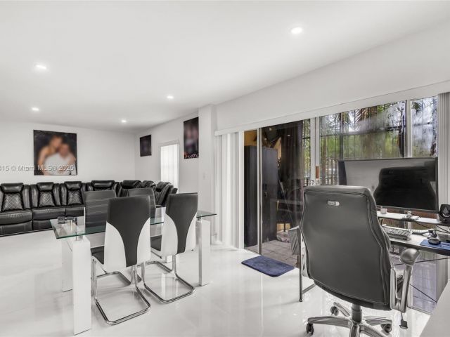 Продажа дома по адресу 8775 Park Blvd 111 - фото 5850660