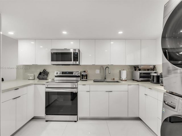 Продажа дома по адресу 8775 Park Blvd 111 - фото 5850663