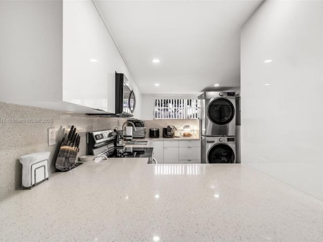 Продажа дома по адресу 8775 Park Blvd 111 - фото 5850664