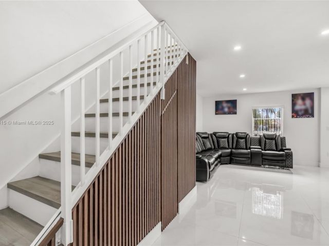 Продажа дома по адресу 8775 Park Blvd 111 - фото 5850670