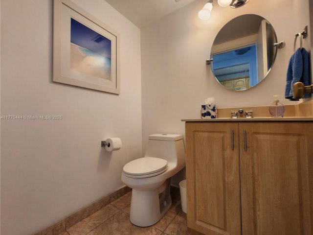 Продажа квартиры #1212 - фото 5920357