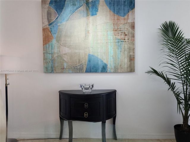 Продажа квартиры #1212 - фото 5920361