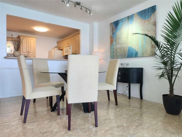 Продажа квартиры #1212 - фото 5920362