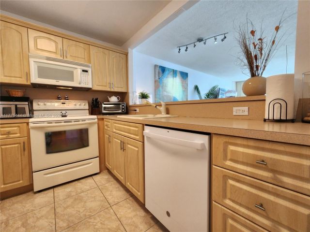 Продажа квартиры #1212 - фото 5920364