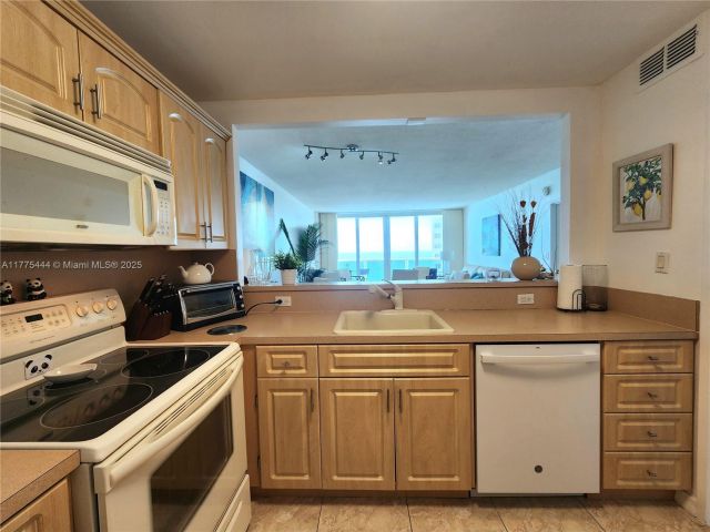 Продажа квартиры #1212 - фото 5920367