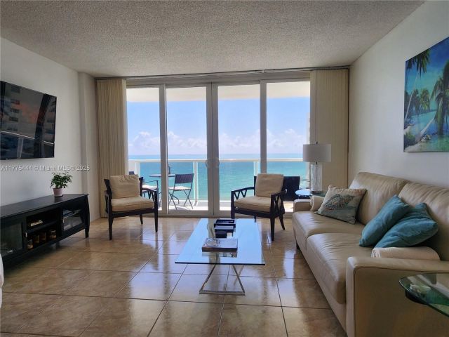 Продажа квартиры #1212 - фото 5920370