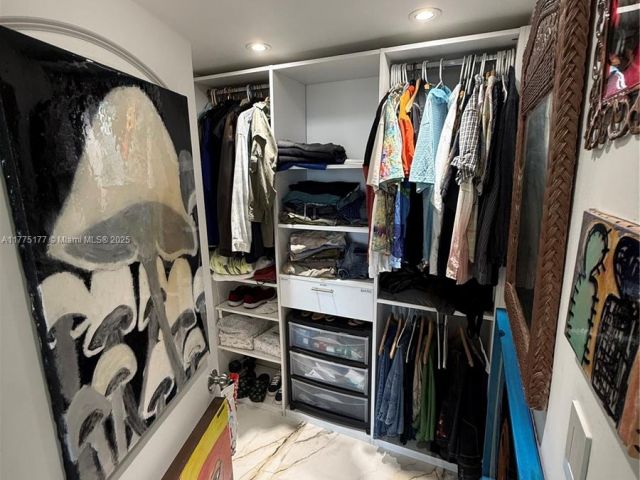 Продажа квартиры #1016 - фото 5904795