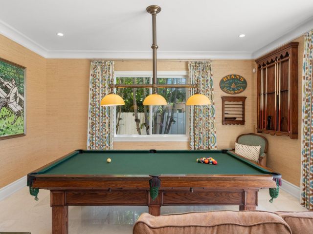 Продажа дома по адресу 2870 NE 24th Pl - фото 5892976