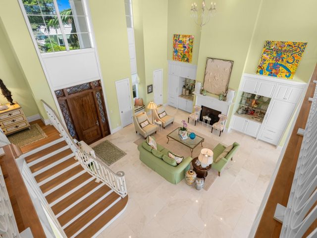 Продажа дома по адресу 2870 NE 24th Pl - фото 5892979