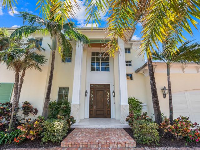 Продажа дома по адресу 2870 NE 24th Pl - фото 5892988