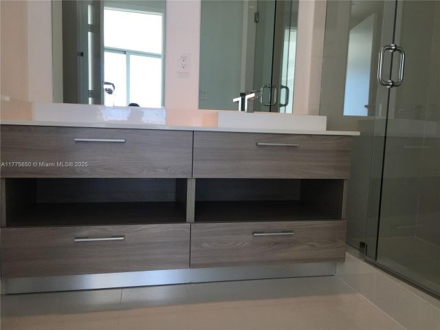 Продажа квартиры #4003 - фото 5916946