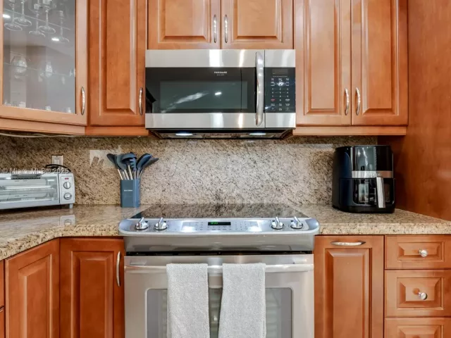 Дом в аренду по адресу 14517 SW 98th Ter - фото 5930446