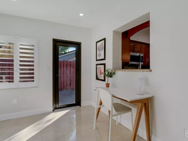 Дом в аренду по адресу 14517 SW 98th Ter - фото 5930441