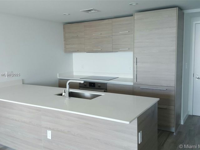 Продажа квартиры #4002 - фото 5916972