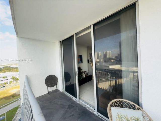 Продажа квартиры #1612 - фото 5927077