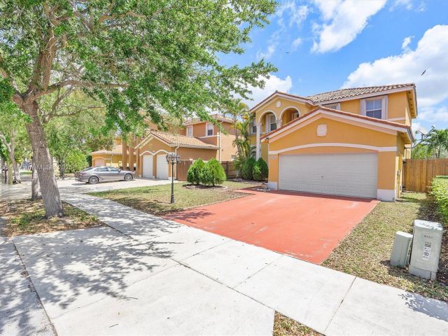 Дом в аренду по адресу 6161 SW 157th Pl - фото 5974451