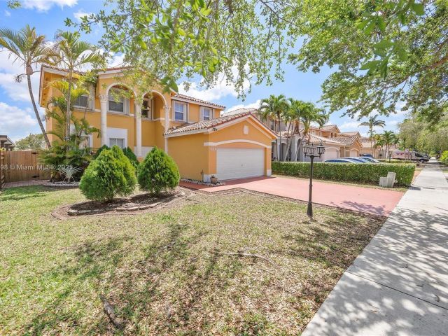 Дом в аренду по адресу 6161 SW 157th Pl - фото 5974452