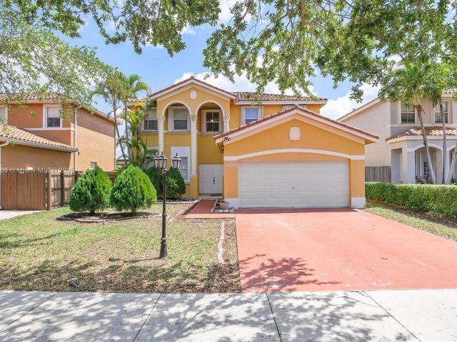 Дом в аренду по адресу 6161 SW 157th Pl - фото 5974453