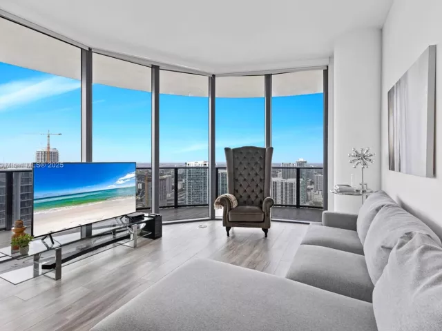 Продажа квартиры #5209 - фото 6852249