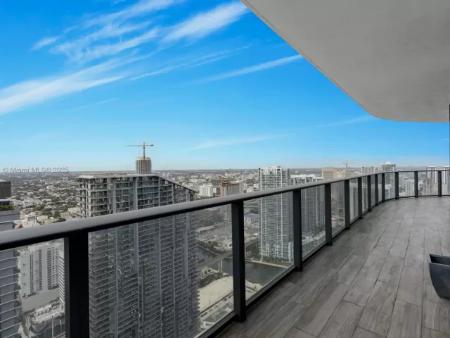 Продажа квартиры #5209 - фото 6852247