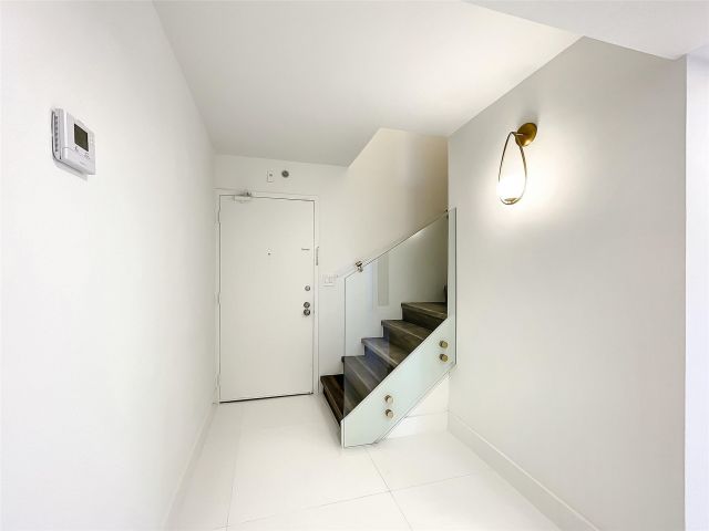 Продажа дома по адресу 20329 W Country Club Dr 10 - фото 6253259