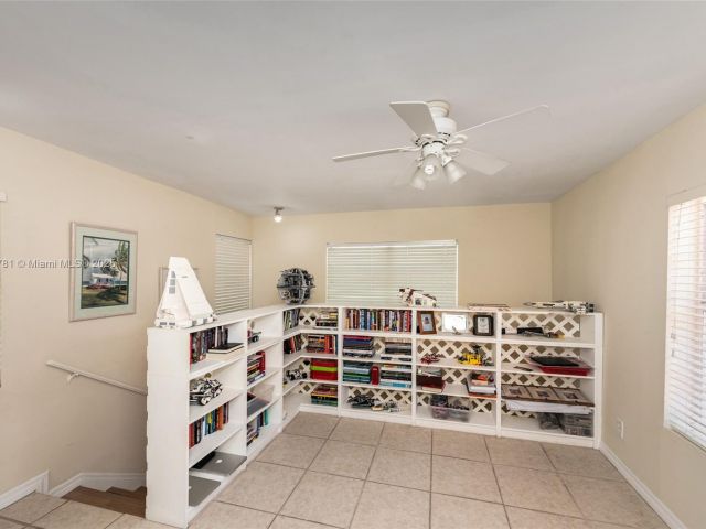 Продажа дома по адресу 250 Greenwood Drive - фото 5896215