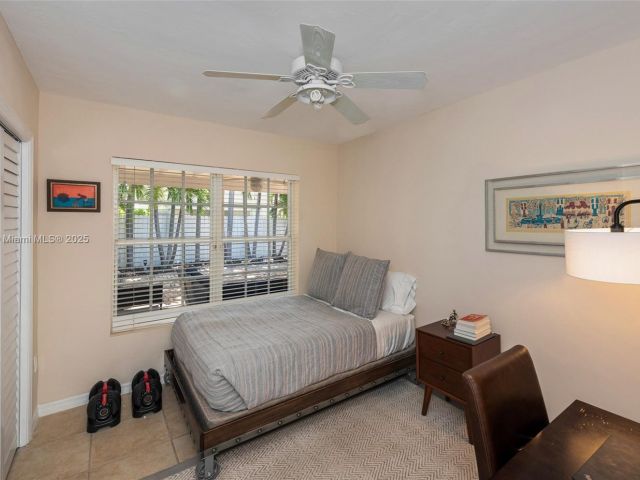 Продажа дома по адресу 250 Greenwood Drive - фото 5896216